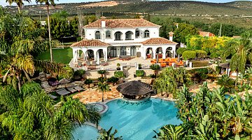 Luxury Personified!