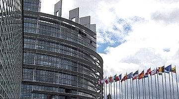 Portugal Offers Financial Aid to Get Europe through Hard Times