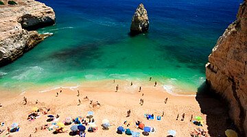 Discover Which Three Algarve beaches have reached the Coveted ‘7 Wonders’ Award Shortlist