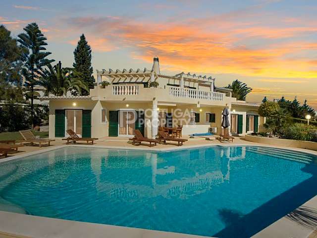 Magnificent Villa with pool on a golf course