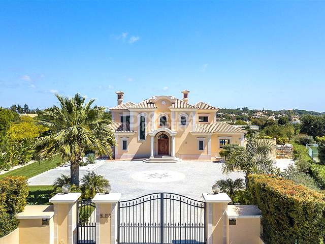 Vila Magnifcient perto do Vale do Lobo