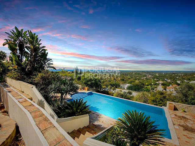 Country Villa with Amazing Views and a Tennis Court