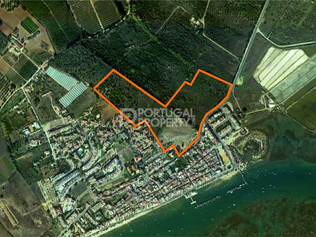 Plot located in Santa Luzia with an Approved Project