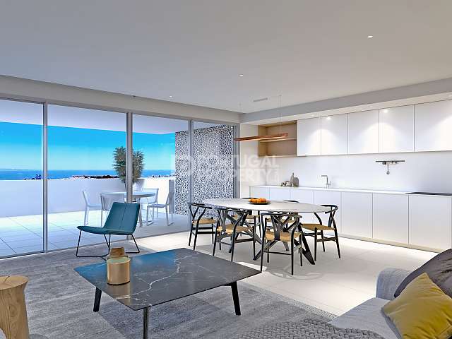 New Luxury 3 Bed Apartment With Shared Pool