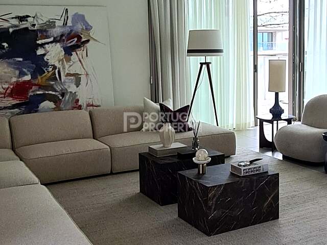 Eccezionale nuovo attico con piscina sul tetto e vista panoramica sull'oceano