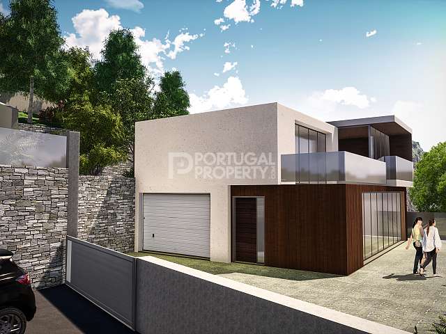 Land for housing construction, with sun exposure and views, in Funchal, Madeira Island