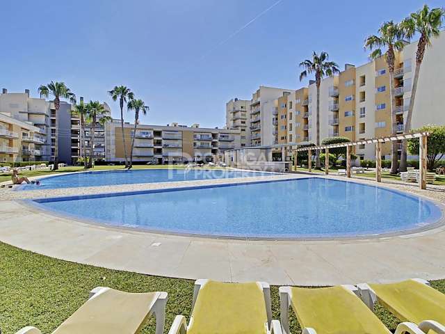 Spacious T3 Second Floor In A Luxury Condominium