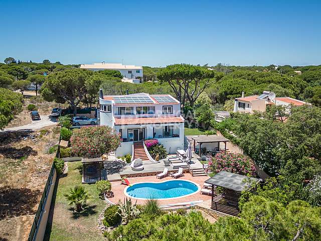 Wunderschöne 4-Bett-Villa Am Stadtrand Der berühmten Quinta Do Lago