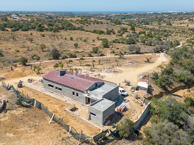 4-Bed Renovated Quinta With Panoramic Views