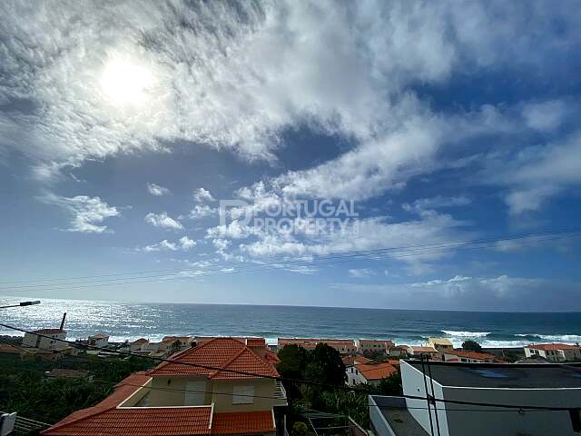 V4 Villa in Pául do Mar, Calheta
