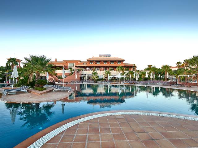 Apartamento de dois quartos em resort cinco estrelas de luxo