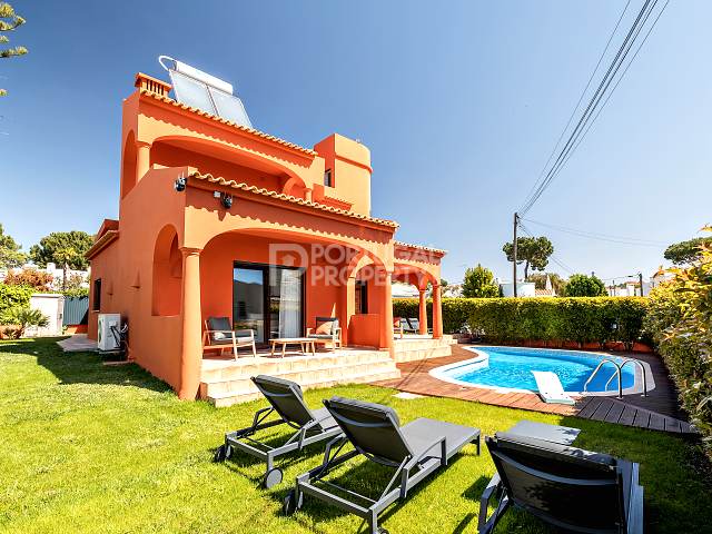 Luxurious 4 Bedroom Villa In Vilamoura Marina With Exceptional Amenities