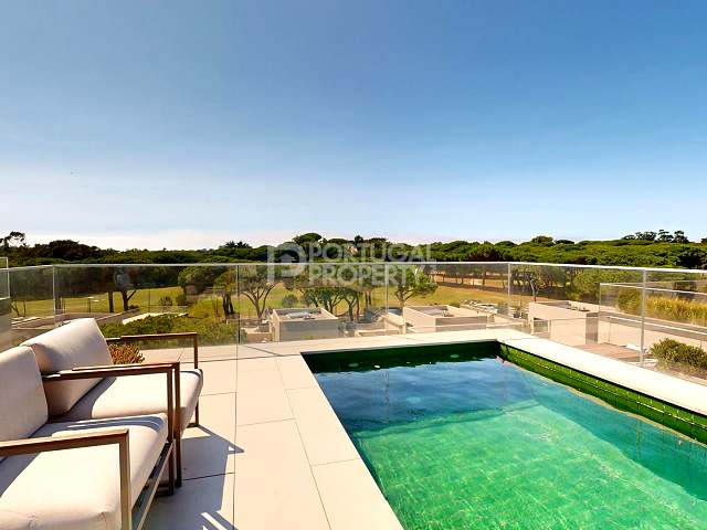 Triplex T4 avec piscine privée et vue sur le golf