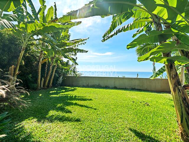 Unique Seafront Villa