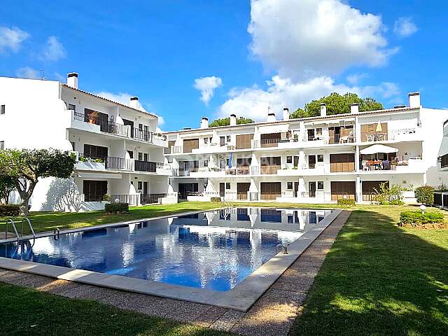 Excellent 3 Bedroom Apartment In Gated Condominium