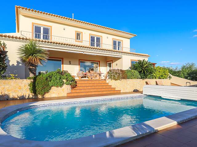 Moradia T4 Com Piscina E Vistas Deslumbrantes No Campo