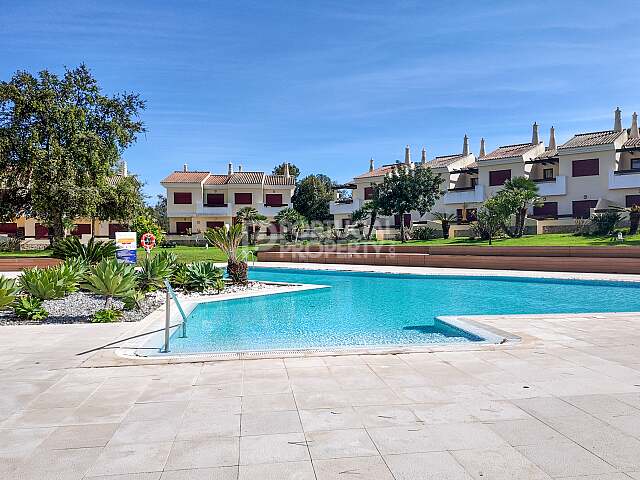 Elegant 2 Bedroom Apartment in Vila Sol, Vilamoura with Golf Views & Exceptional Amenities