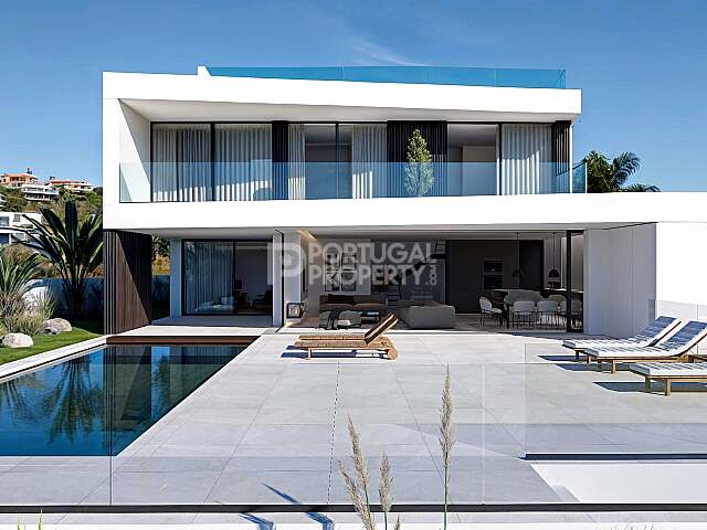 Moradia de Luxo T4 em Suite com Rooftop Vista Mar e Acabamentos de Alta Qualidade