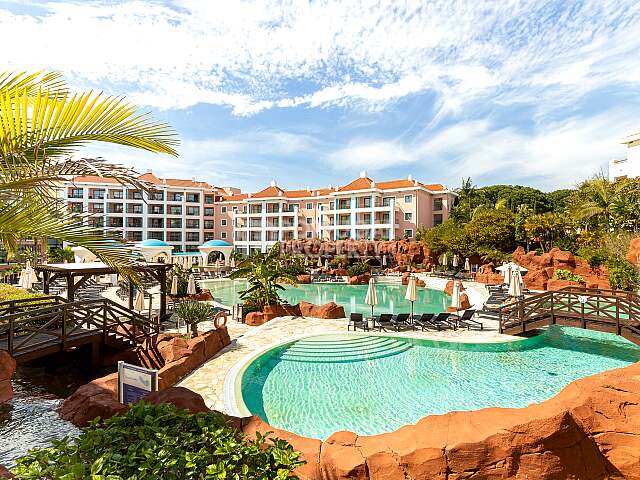 希尔顿维拉摩拉的顶层豪华两卧室公寓 As Cascatas Golf Resort & Spa