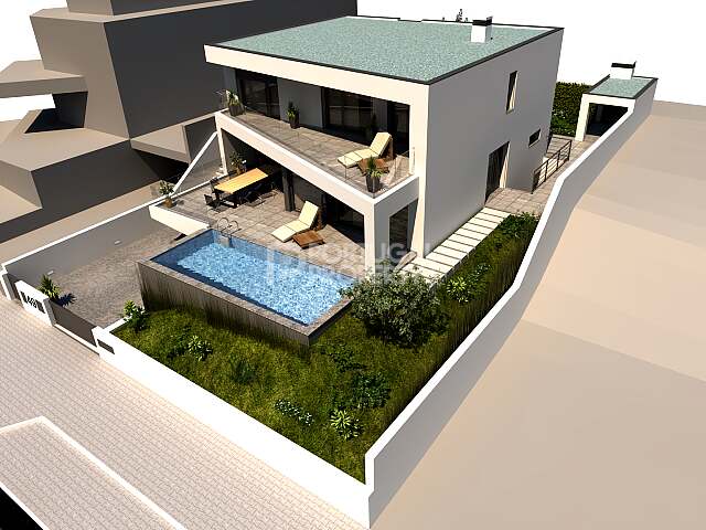 Elegant 3-Bedroom Villa with Pool, Garage & Gym in Praia da Areia Branca