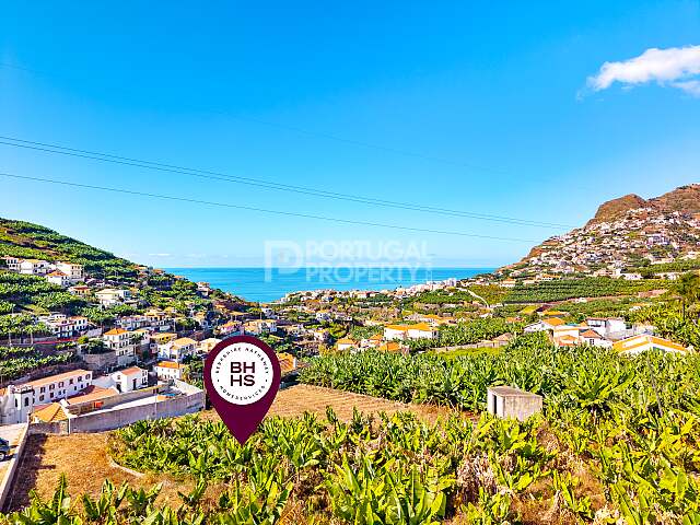 Land Very Well Located With Sea View