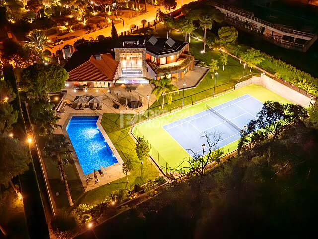 Vilamoura Luxury Villa With Tennis Courts
