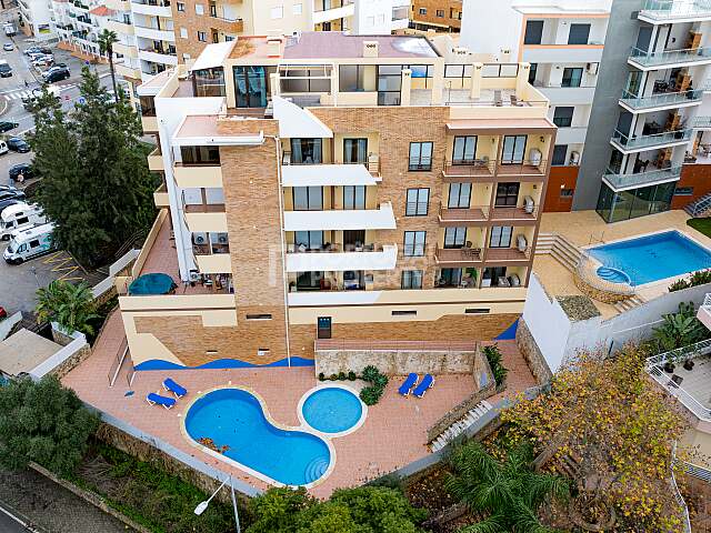 Очаровательная двухкомнатная квартира с потрясающими видами в Лагосе