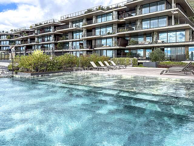 Luxus-Zweizimmerwohnung mit privatem Pool und AL-Lizenz in Monumentalis