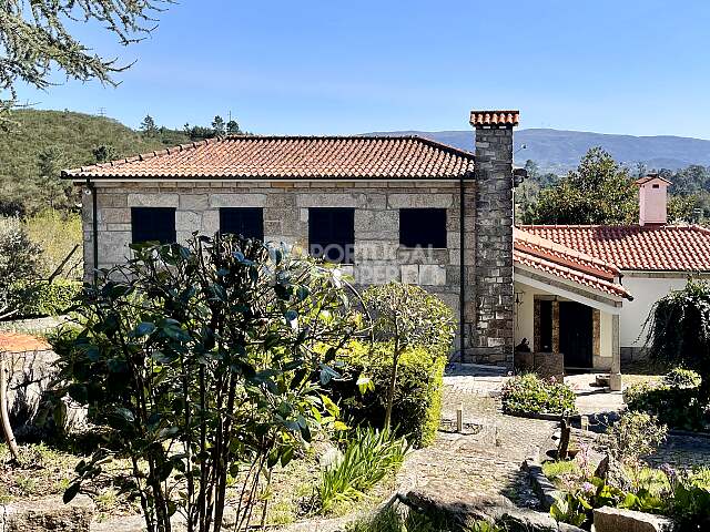 Traditional Portuguese 4-bedroom villa in Fregim, Amarante