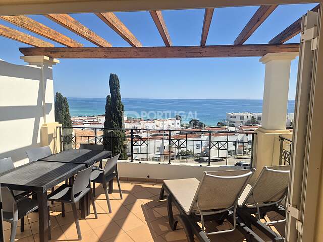 塞莱马海滩村的海景三居联排别墅