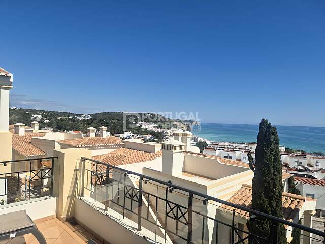 海景两居室联排别墅