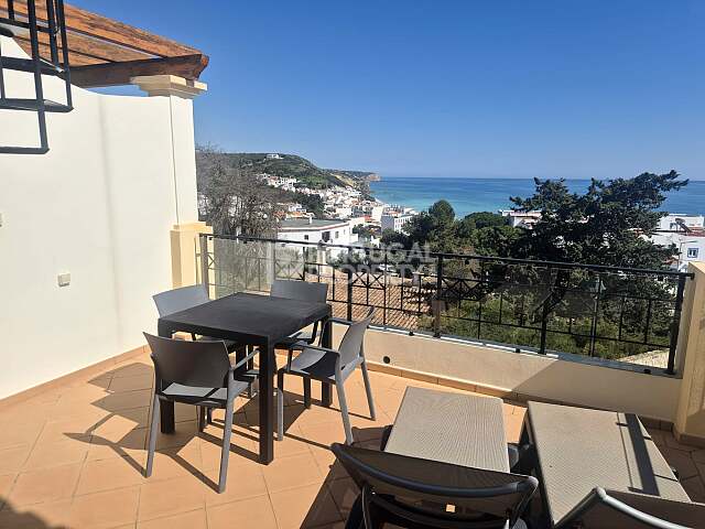 Casa geminada de dois quartos com vista para o mar