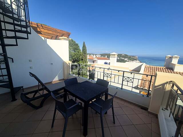 两居室联排别墅，带海景