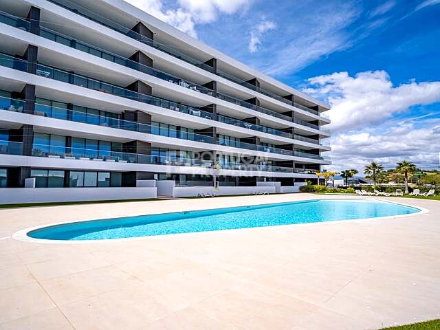 Three-Bedroom Penthouse with Sea, Marina and City Views in Lagos