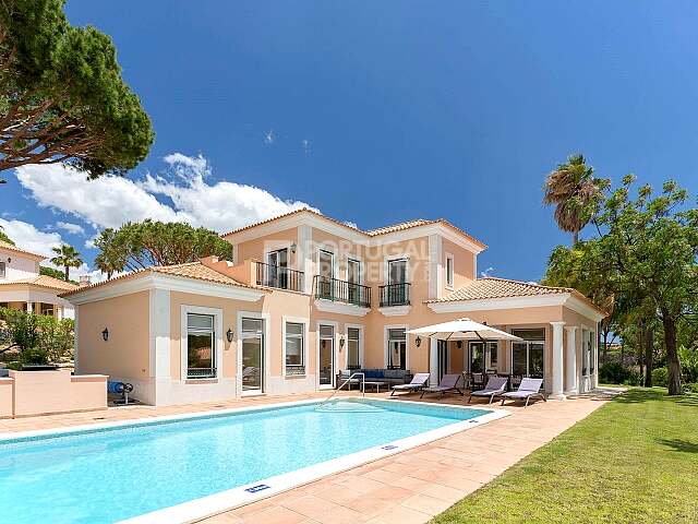 Belle villa à Fazenda Santiago