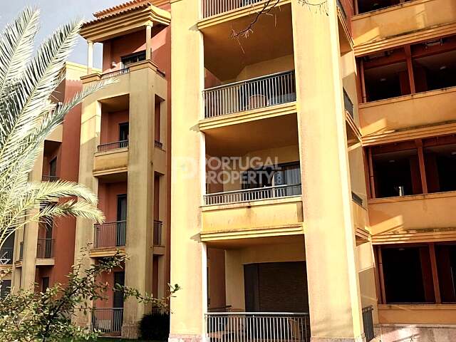 Tranquil 2-Bedroom Apartment with Golf Views in The Residences