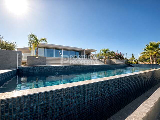 Brand New Villa with an Annexe and Sea Views