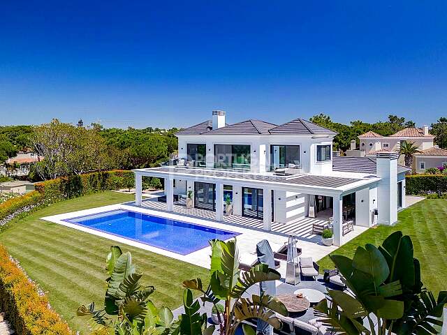 Auf dem 12. Fairway: Eine Frontline Quinta do Lago Residenz