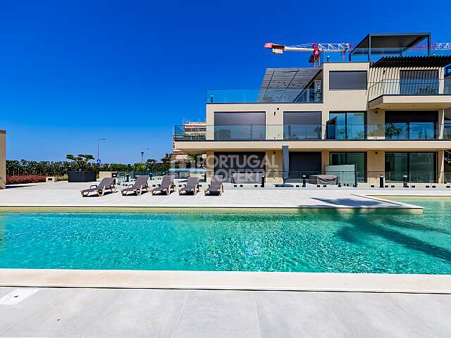 Exceptional Four-Suite Penthouse with 320 m² Terrace, Private Pool & Sea Views
