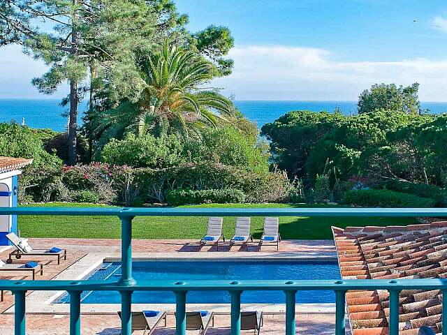 Sunny, Happy and Full of Algarve Charm!