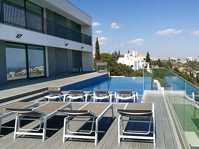 Moradia Algarve Elegante e Dramática com Vista para o Oceano