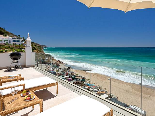 Romantic Beachfront Townhouse in a Algarve Village