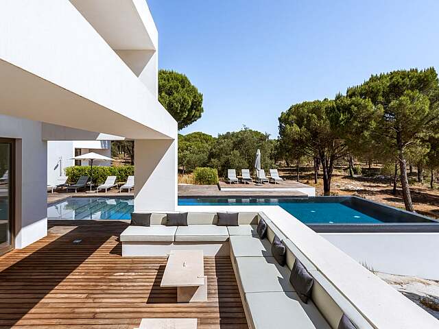 Contemporary Comporta Home Immersed in Nature