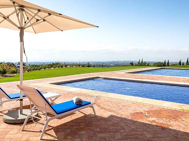 impressive space & luxury unite in perfect harmony