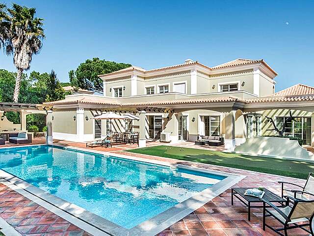 Classic Quinta do Lago Villa with Putting Green and Pool