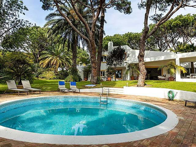 Luxury Rental for Secluded Serenity in Algarve