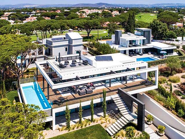 Villa de luxe contemporaine à Vale do Lobo avec piscine