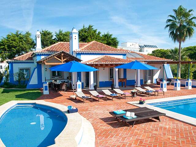 Central Algarve Villa for Rent Close to Beach