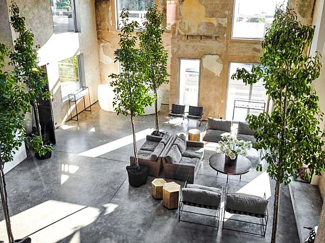 Urban-Chic Sea-front Mansion for Rent in Porto